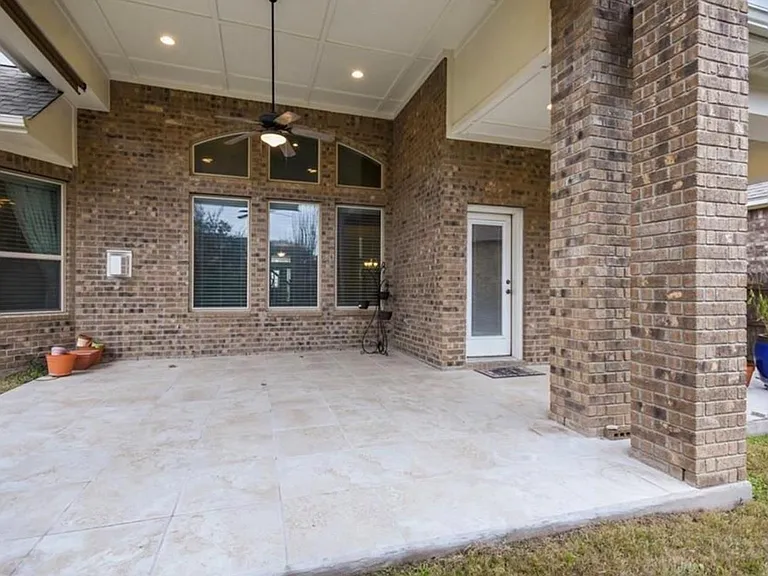213 Simmons Dr — Photo 33