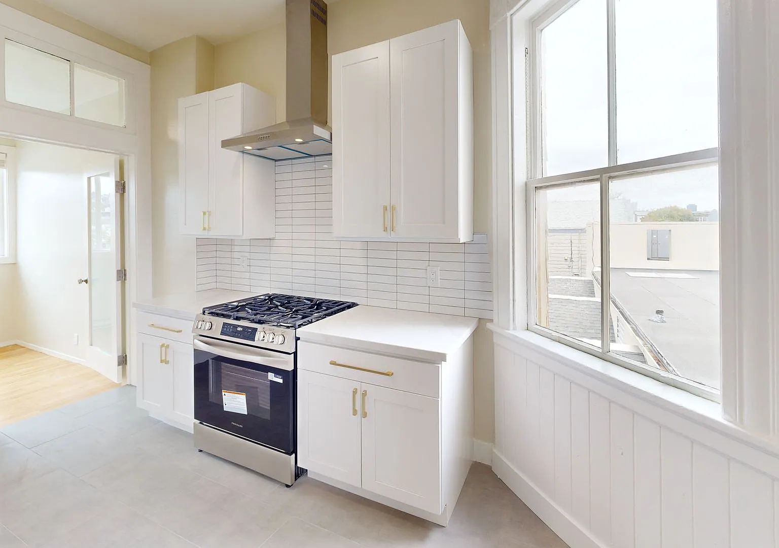 2952-2960 Folsom Street — Photo 2