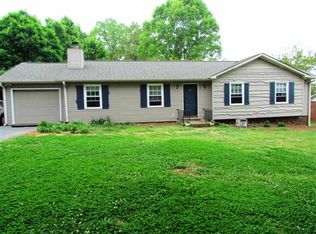 114 Woodcreek Dr, Spartanburg, SC 29303