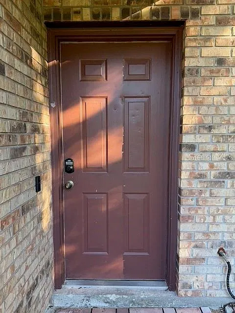 2 bed, 1.5 bath, 1074 sqft, $1,600 — Photo 2