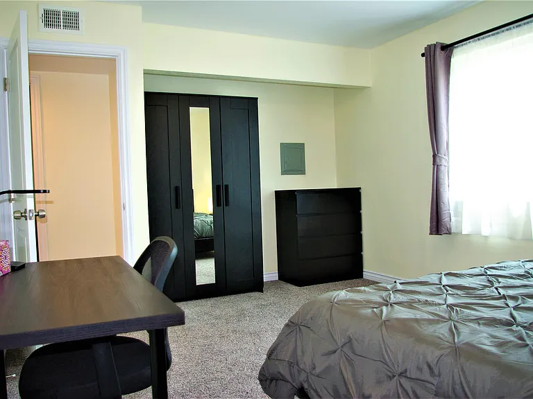 2633 Highland Ave #5 — Photo 16