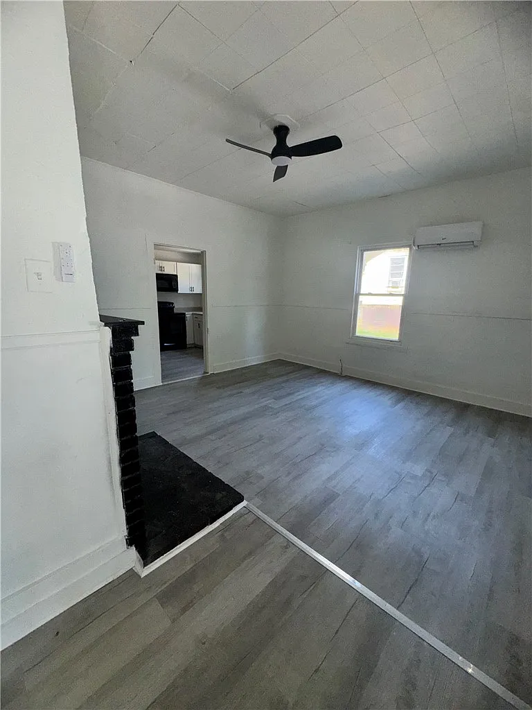 2 bed, 1.0 bath, $80,000 — Photo 3