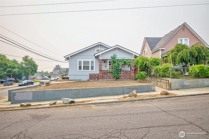 2nd image of 423 Kittitas Street