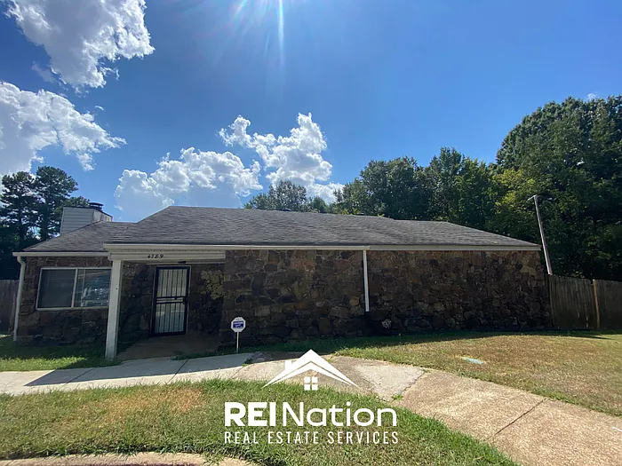 3 bed, 2.0 bath, 1500 sqft, $1,375 — Photo 1