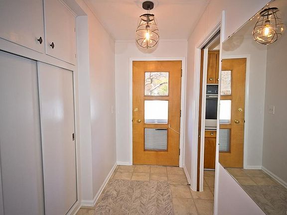 2nd image of 60 Maywood Ave