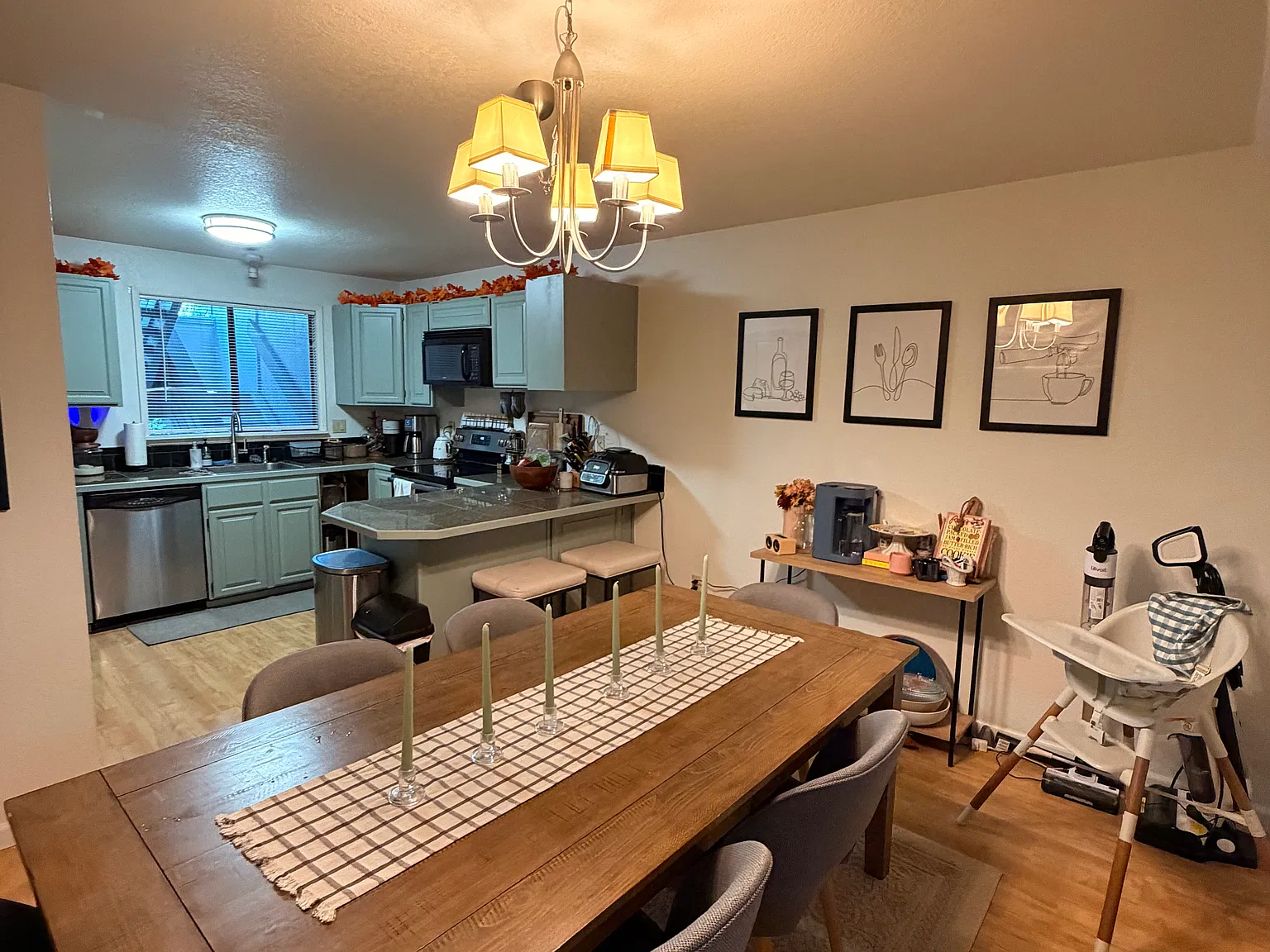2 bed, 1304 sqft, $3,100 — Photo 3