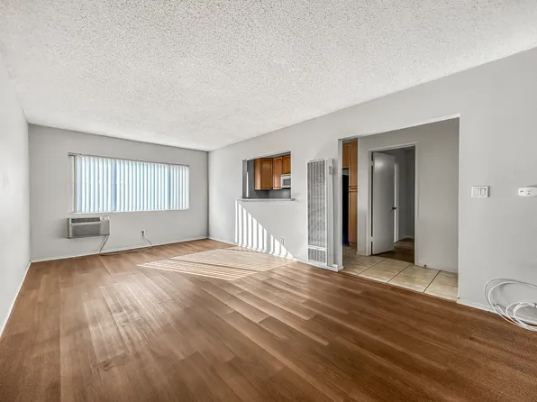 449 Melody Ln APT 3, Placentia, CA 92870