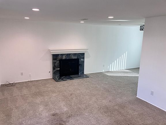 5th image of 9022 Hyde Park Dr