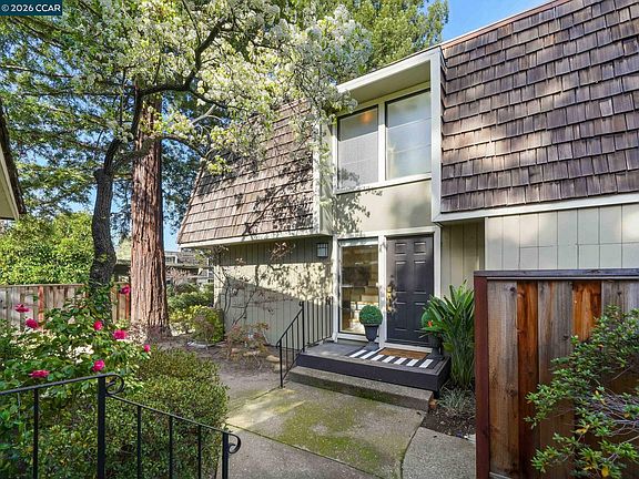 2nd image of 1622 San Luis Rd