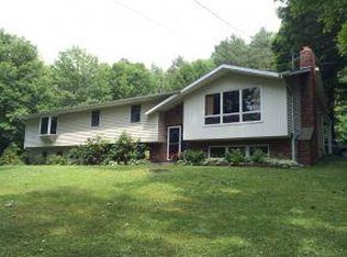 412 Edson Rd, Endicott, NY 13760