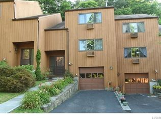 12 Amber Dr, Croton On Hudson, NY 10520