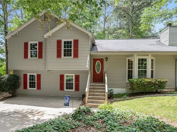 460 McClung Rd, Hiram, GA 30141