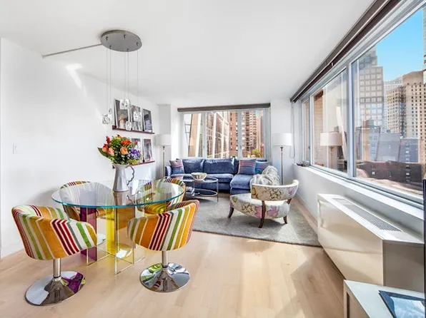 322 W 57th St APT 22S, New York, NY 10019