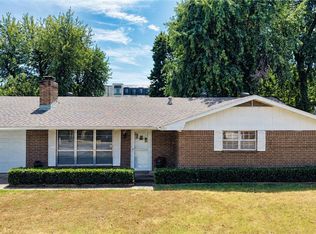 803 SW 2nd St, Bentonville, AR 72712