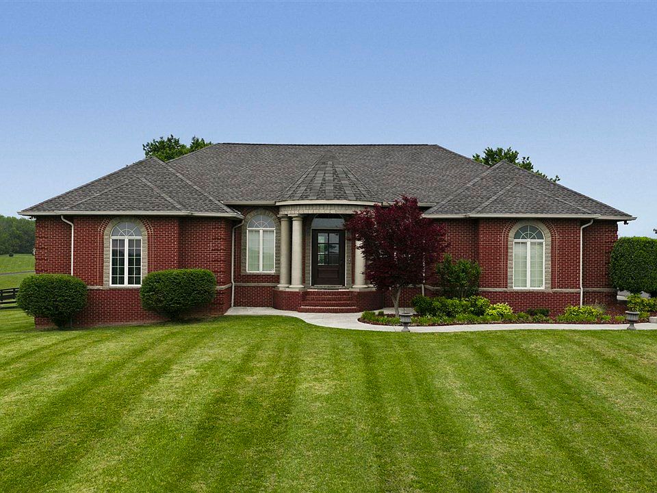 1st image of 260 Stone Trace Ct