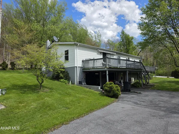 432 Black Snake Rd, Dysart, PA 16636