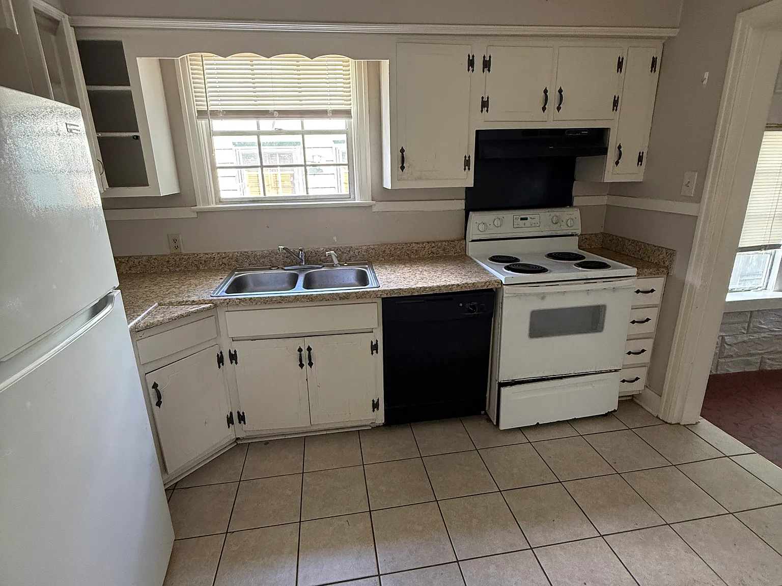 2 bed, 1550 sqft, $1,195 — Photo 2