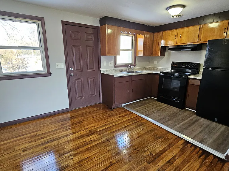 66 Clinton Ave #B — Photo 8