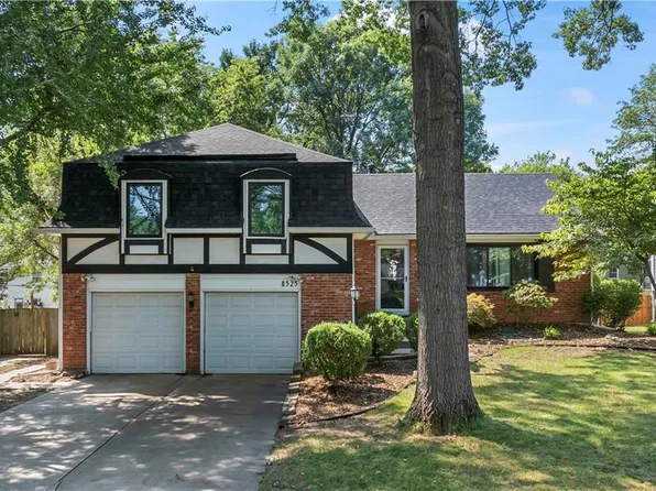 8525 W 90th St, Overland Park, KS 66212