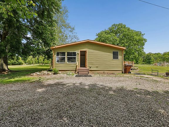 2nd image of 1048 Richey Rd