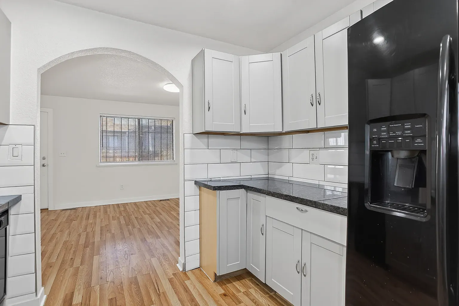 2 bed, 1500 sqft, $2,450 — Photo 4