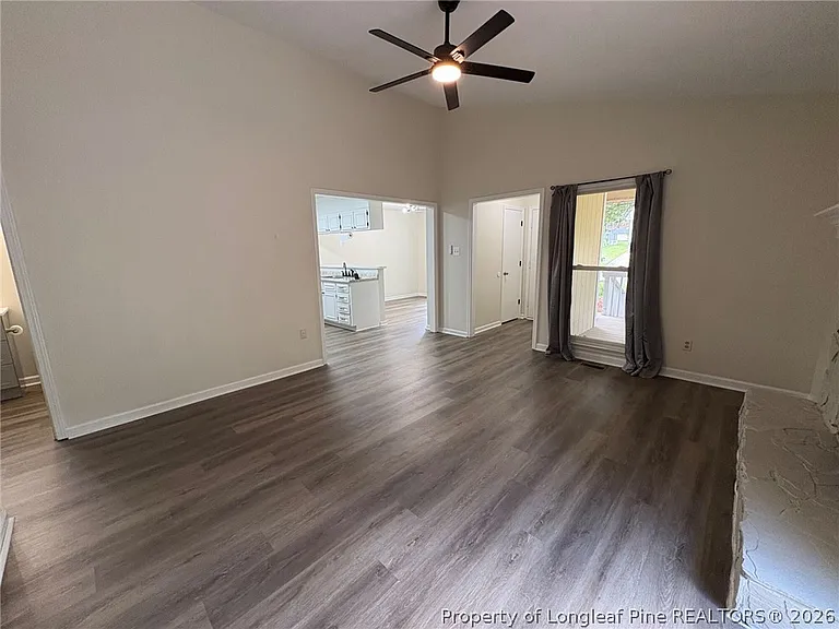 491 Oates Dr — Photo 5