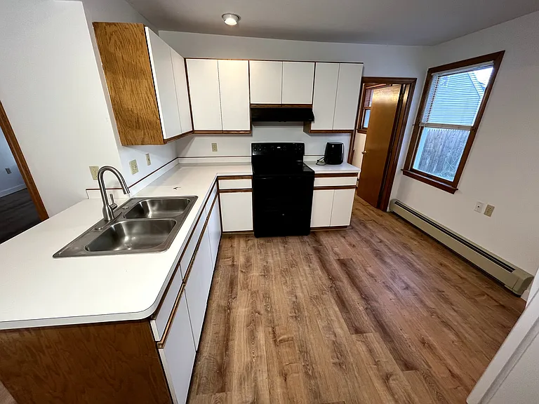 36 Bradbury St #102 — Photo 7