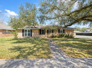 125 Elmwood Dr, Lafayette, LA 70503
