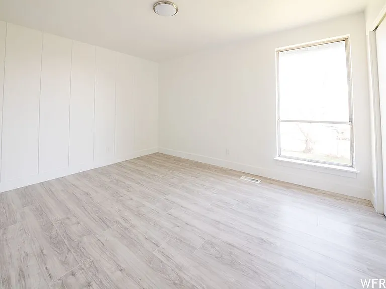1149 W 2200 N — Photo 9