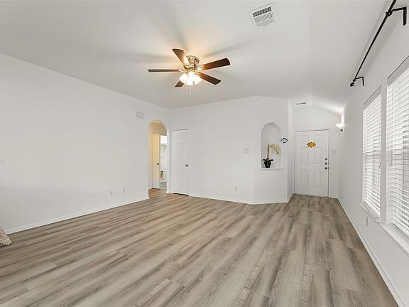 4th image of 25118 Hazel Ranch Dr