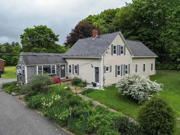 269 Plymouth St, Middleboro, MA 02346