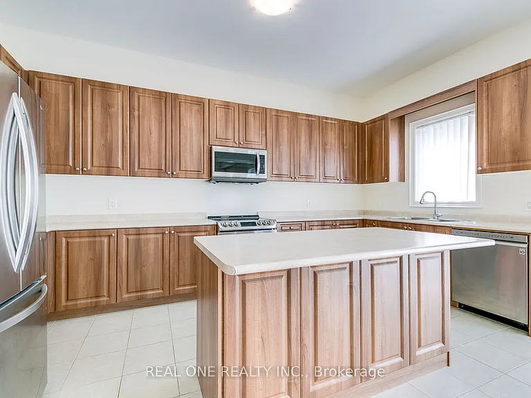 134 Goodwin Cres — Photo 12