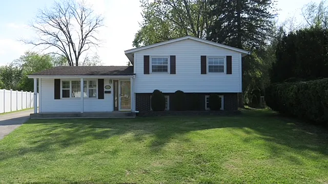 3 bed, 2.5 bath, 1577 sqft, $2,600 — Photo 2