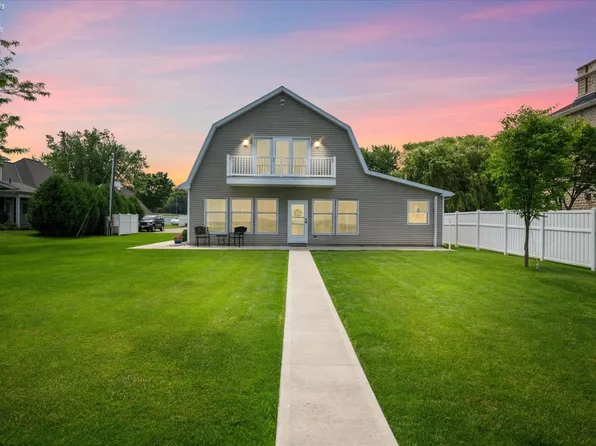 137 Clemons St, Lakeside Marblehead, OH 43440