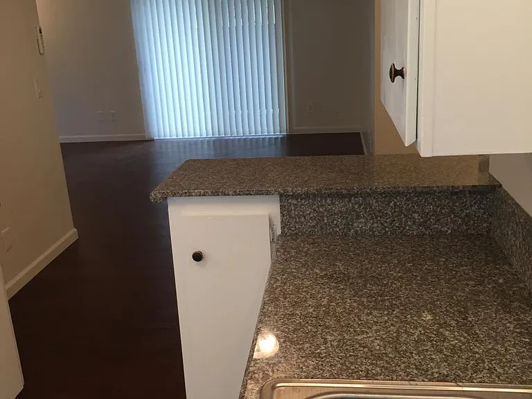 301 Whitesell Avenue W 3 #4-1-2 — Photo 14