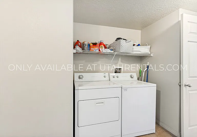 866 E 700 N #C1-1 — Photo 16