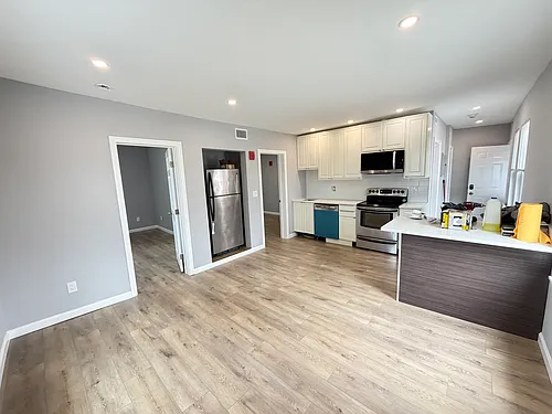 635-639 Elm St #2 Photo 1
