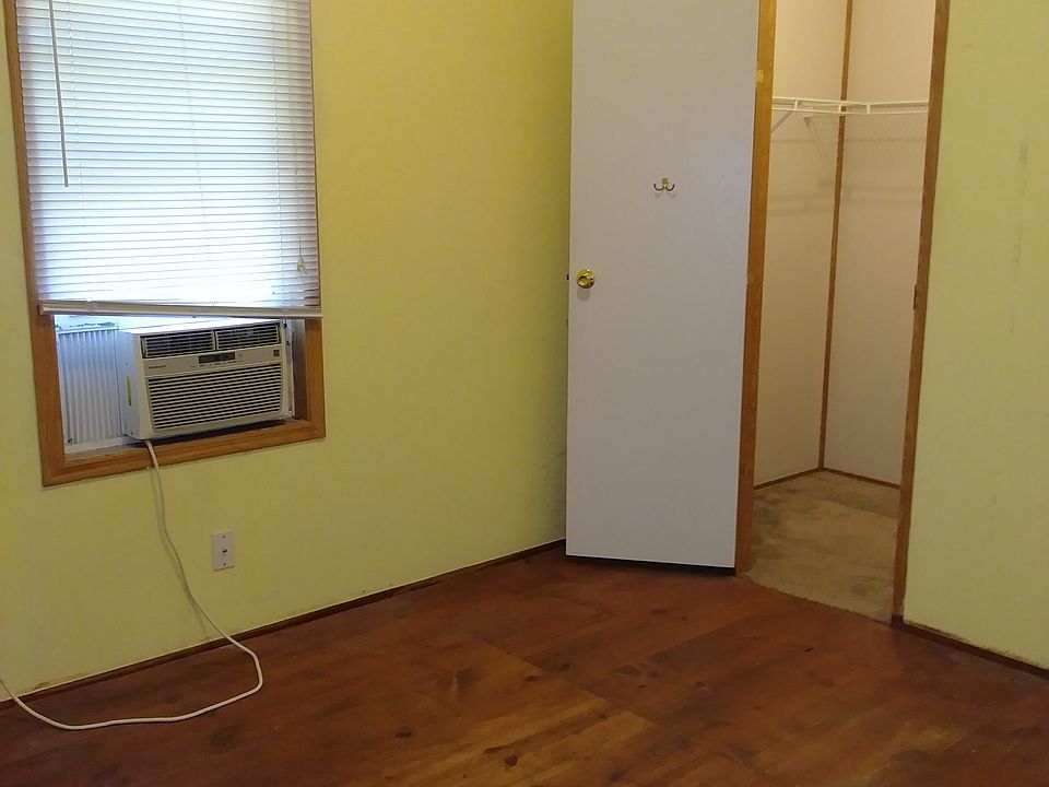 1st image of 4014 Gloria Dr