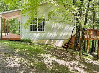 377 Scenic Dr, Hayesville, NC 28904