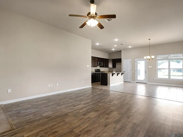 8671 Summer Grove Ave — Photo 5