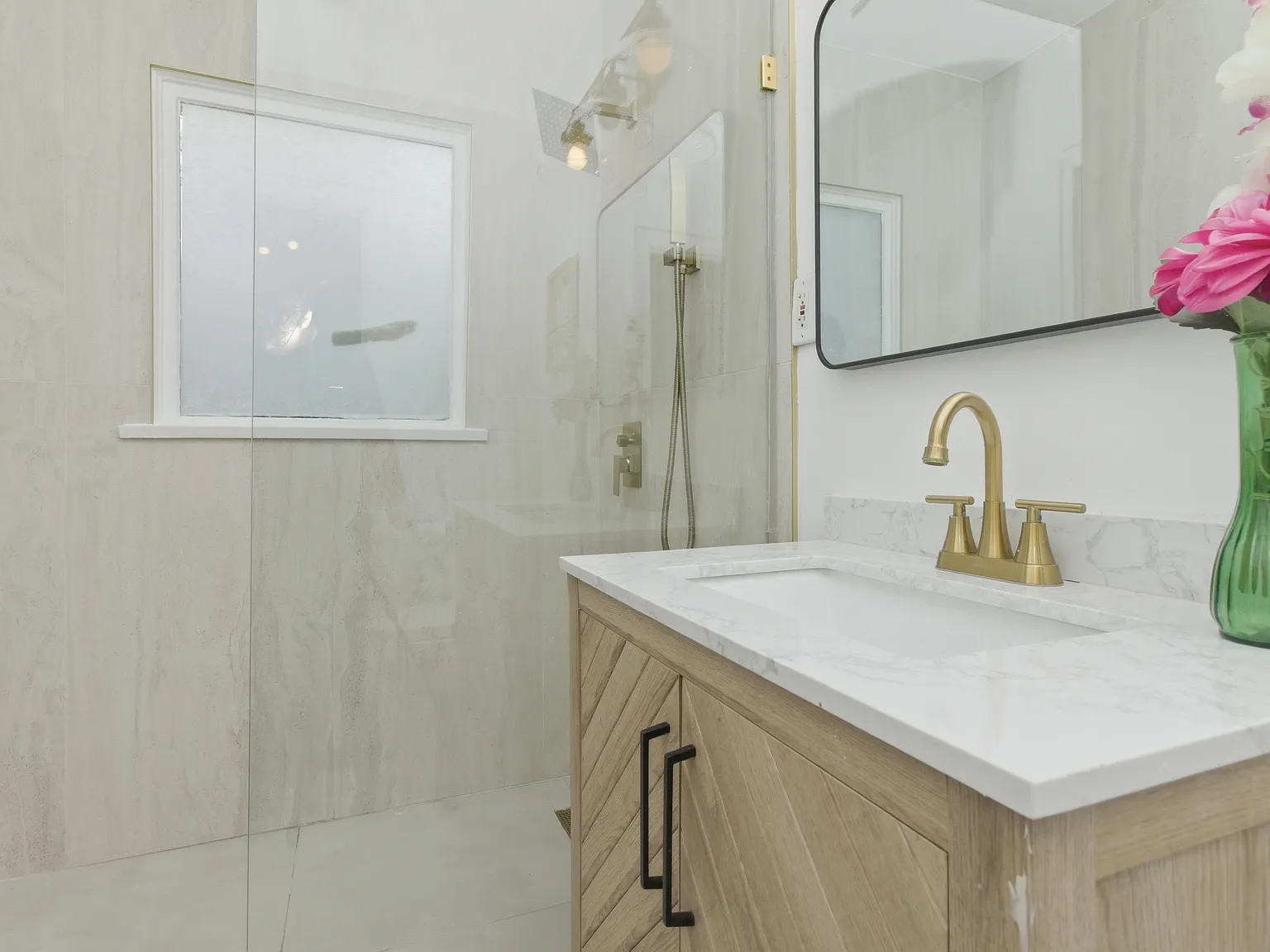 1 bed, 600 sqft, $2,499 — Photo 4