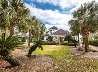 5709 Belle Fontaine Dr, Ocean Springs, MS 39564