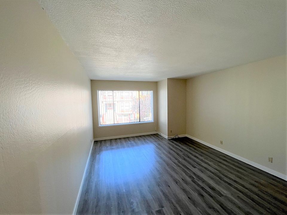 1st image of 1335 11th Ave #1