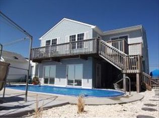 17 W Schuylkill Rd, Little Egg Harbor, NJ 08087