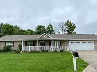 67 Pheasant Dr, Farmington, MO 63640