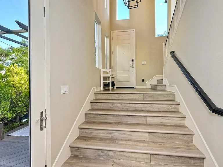16242 Camden Cir — Photo 11