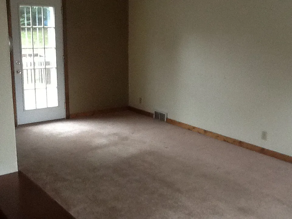 1042 McCoy Rd photo 1