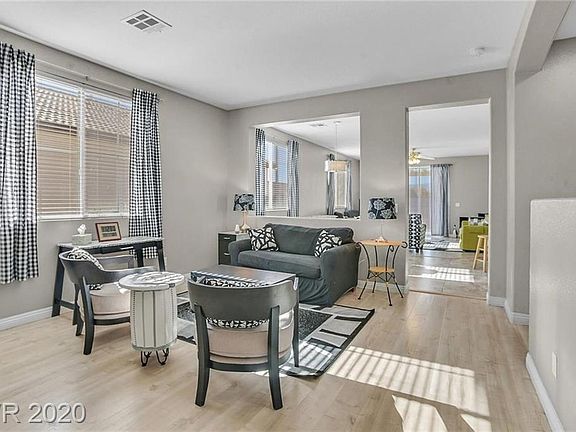 4th image of 5711 Bear Springs St