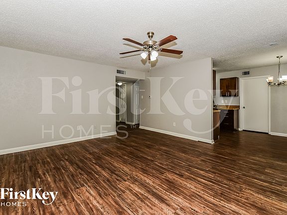 4th image of 1418 Eagle Pass Dr