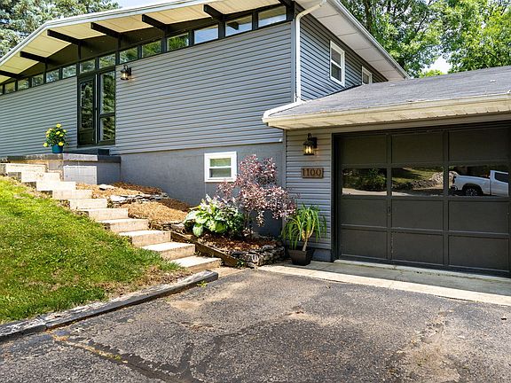4th image of 1100 Spruce Dr